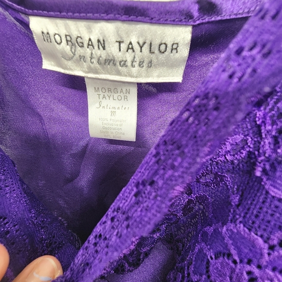 Morgan Taylor Women's‎ Purple Satin Chemise Size Medium - Picture 7 of 7